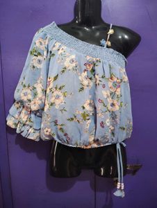 Floral One-Shoulder Top