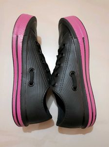 Classic Black Sneakers (waterproof)