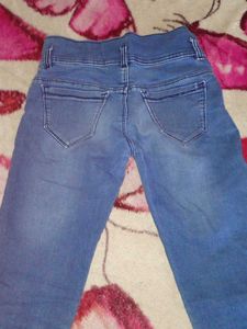 Cute Girls&#39; Distressed Denim Jeans