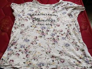 Floral Breathtaking Memories T-Shirt