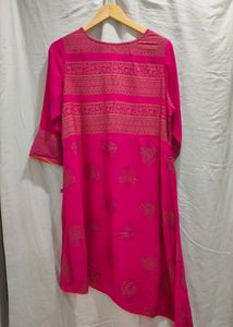 Avaasa Rani Pink Kurti With Matching Leggings Set