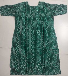Pack Of Two Maroon &amp; Green Kurta With Net Sleeve