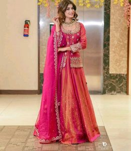 New Stayle Beautiful Pakistani Dress Inpoted Pakis