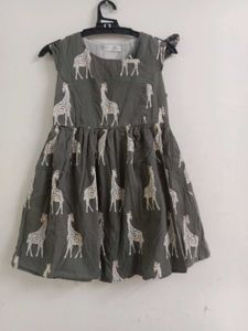 I am Decluttering My Wadrobe