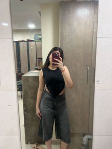 Black Sleeveless Crop Top