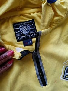 Used Huddie Boy&#39;s Yellow Tee cut sleeves