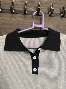 Gray &amp; Black Contrast Collar Knit Top
