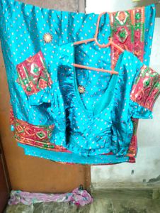 Combo Badhni Silk Sarees And Blouse.