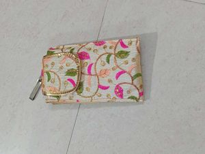 mobile pouch for women