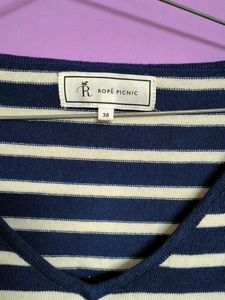 V-neck Sweater