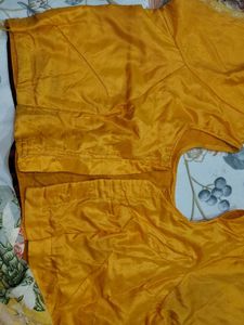 I Am Selling Never Wear Banarsi Saree With Blouse