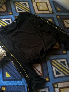 New Korean Black Top