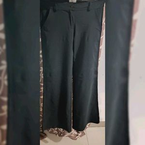 Black Flared Pant