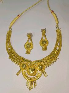 Gold-toned Necklace &amp; Earring Set