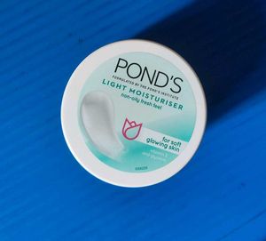 Ponds Light Moisturizer 🧴Non -Oily Fresh Feel✨