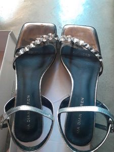 Rhinestone Detail Kitten H eels