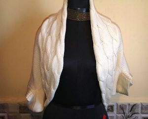🎁Buy 2 Get 1 Free🎁Cream Knit Shrug