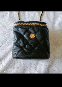 Black Bucket Bag 🖤