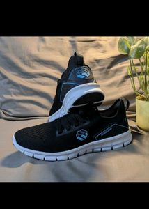 Woodland Black Sneakers Size 8🔥