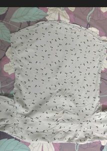 NEW Floral Print Shirt Top 🤍
