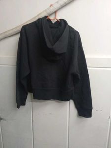 Zara Size  Medium Black Crop Top Hoodie Sweatshirt