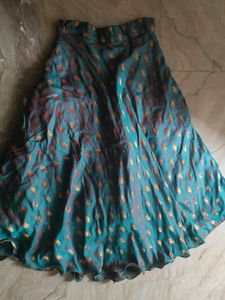 Good Condition stitched Lehnga For Slim Girls