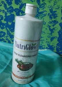 NutriGlow Deep Cleaning milk With Fruit Extract