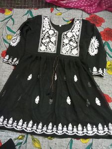 Attractive Chickenkari Kurti