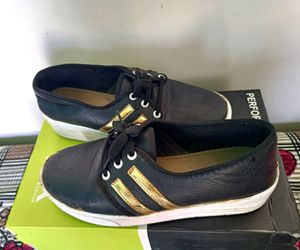 Stylish Women Casual Shoes