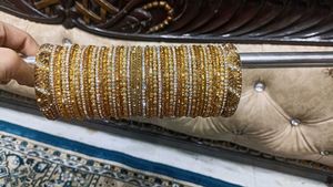 Bangles Set With Golden Kade