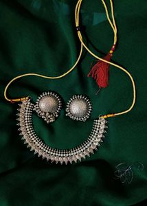 PRETTY OXIDISED CHOKER NECKLACE SET