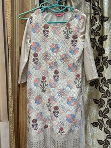 tthis kurti is from iktara