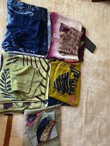 navy blue saree with blouse