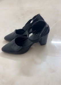 Black Sandal