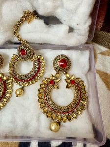 Elegant Gold-Tone Jewelry Set