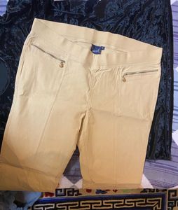 Beige Pants/jeggings