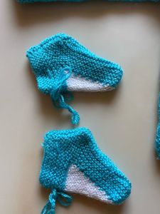 Adorable Knitted Baby Outfit