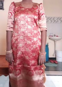 Pattu Kurta With Balloon Sleeves