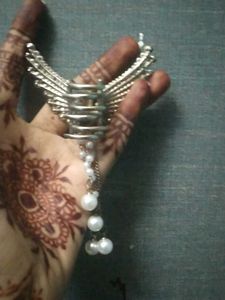 Pearl Waterfall Korean Hair Claw Clip