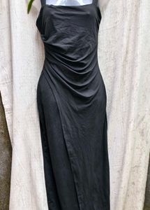 Elegant Black Midi Dress