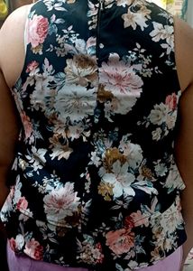 Floral Layered Sleeveless Top