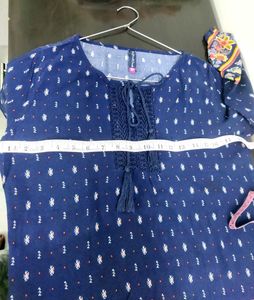 Nevy blue printed top with floral print border 💙