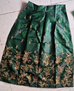 Elegant Green Embroidered Skirt