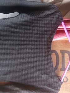 Black Long Sleeve Crop Top