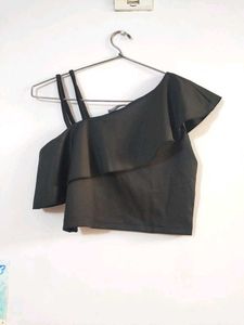 Chic Black One-Shoulder Top