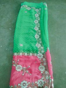 Green &amp; Pink Floral Saree