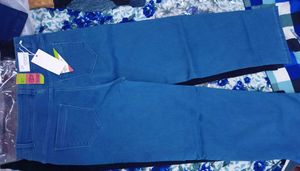 Branded New Straight Fit Jeans For Women
