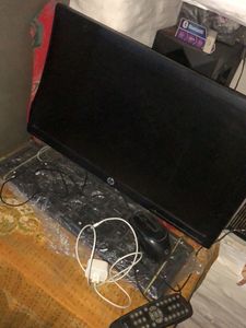 HP Brand PC Made In Tokyo With Monitor 21” Full HD