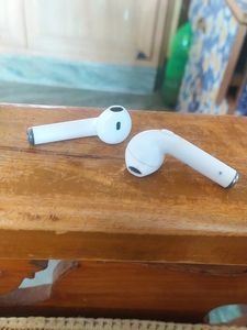 Bluetooth headphones