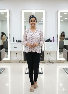 ✨ Chic M&amp;S Floral Twist-Hem Blouse! 🌸💖✨